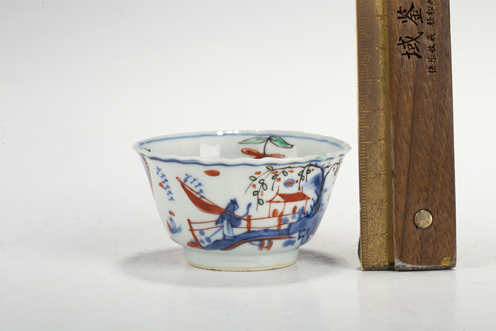 古玩陶瓷清康熙·青花五彩山水人物紋杯真品鑒賞圖