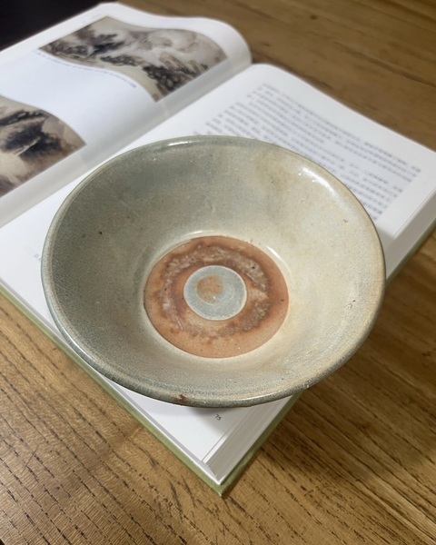 古玩陶瓷龍泉青瓷撇口碗真品鑒賞圖