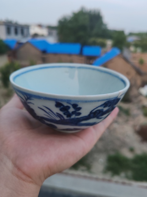 古玩陶瓷青花花卉紋碗真品鑒賞圖
