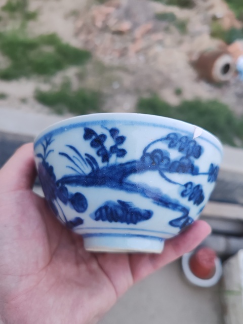 古玩陶瓷青花花卉紋碗真品鑒賞圖