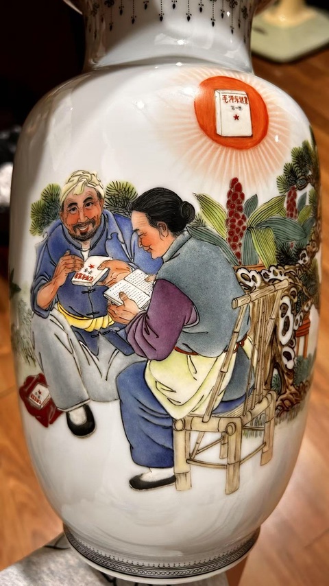 古玩陶瓷粉彩人物故事燈籠瓶真品鑒賞圖