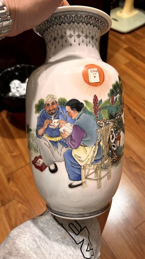 古玩陶瓷粉彩人物故事燈籠瓶真品鑒賞圖