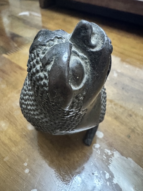 古玩銅器三足獸形薰真品鑒賞圖