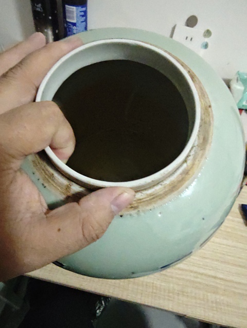 古玩陶瓷乾隆·豆青釉青花福字紋罐 真品鑒賞圖
