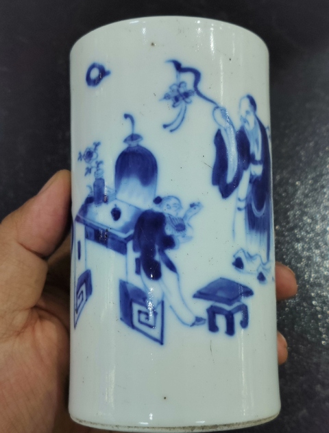 古玩陶瓷人物紋青花筆筒真品鑒賞圖