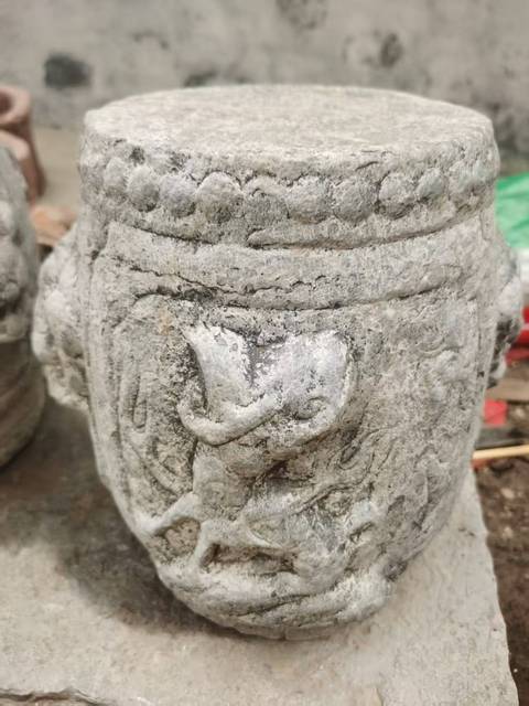 古玩陶瓷清代石鼓真品鑒賞圖