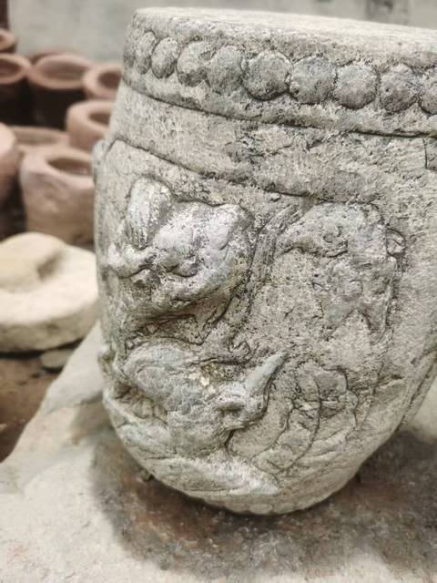古玩陶瓷清代石鼓真品鑒賞圖