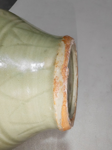 古玩陶瓷龍泉刻花罐真品鑒賞圖