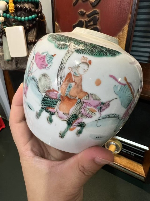 古玩陶瓷粉彩狀元還朝圖罐真品鑒賞圖