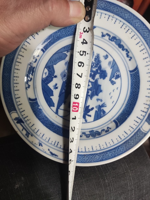 古玩陶瓷樓臺亭閣山水紋青花盤真品鑒賞圖