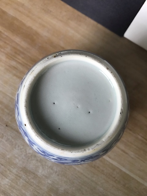 古玩陶瓷清中·青花纏枝花卉紋小罐 真品鑒賞圖