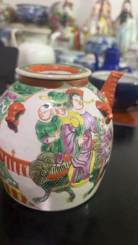 古玩陶瓷粉彩麒麟送子茶壺真品鑒賞圖