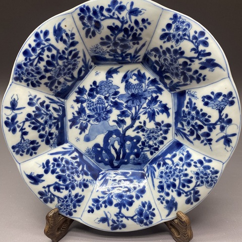 古玩陶瓷花鳥紋青花盤真品鑒賞圖