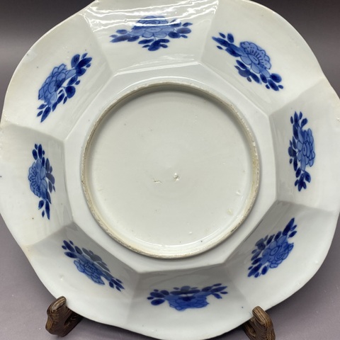 古玩陶瓷花鳥紋青花盤真品鑒賞圖