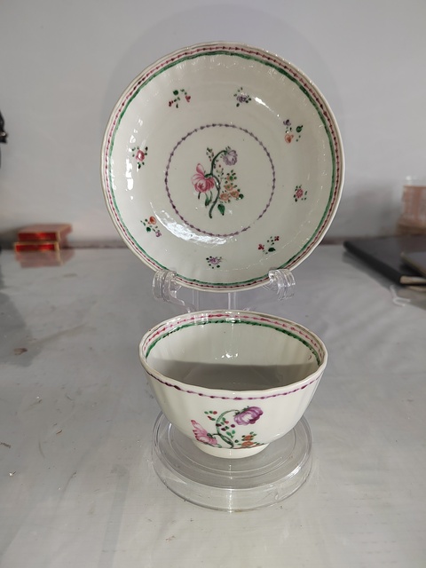 古玩陶瓷乾隆廣彩杯盤真品鑒賞圖