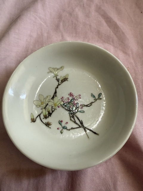 古玩陶瓷粉彩碟真品鑒賞圖
