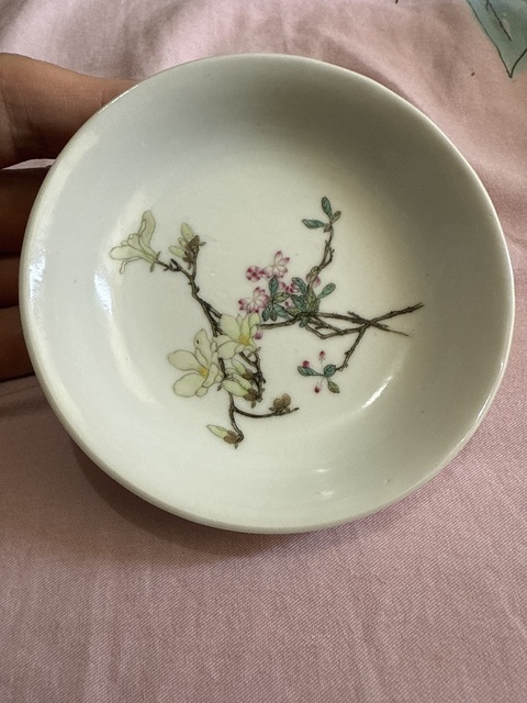 古玩陶瓷粉彩碟真品鑒賞圖