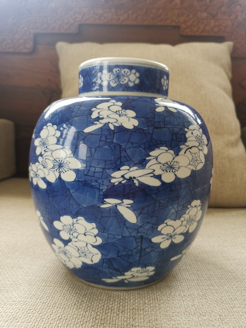 古玩陶瓷青花冰梅圖罐真品鑒賞圖