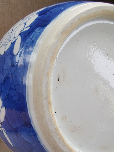 古玩陶瓷青花冰梅圖罐真品鑒賞圖