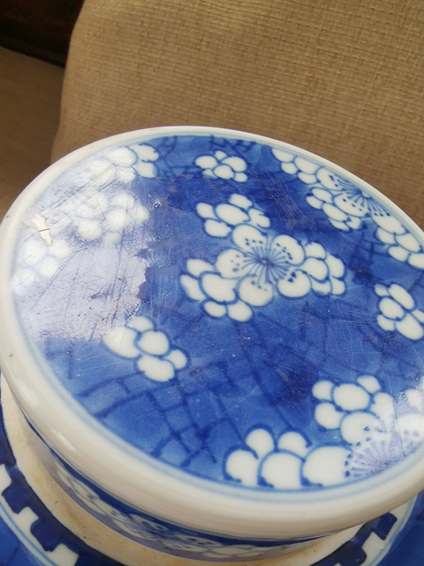 古玩陶瓷青花冰梅圖罐真品鑒賞圖