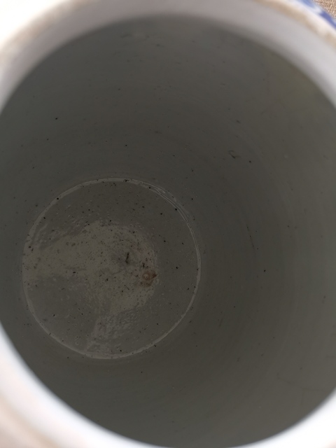 古玩陶瓷青花花間壽紋罐真品鑒賞圖
