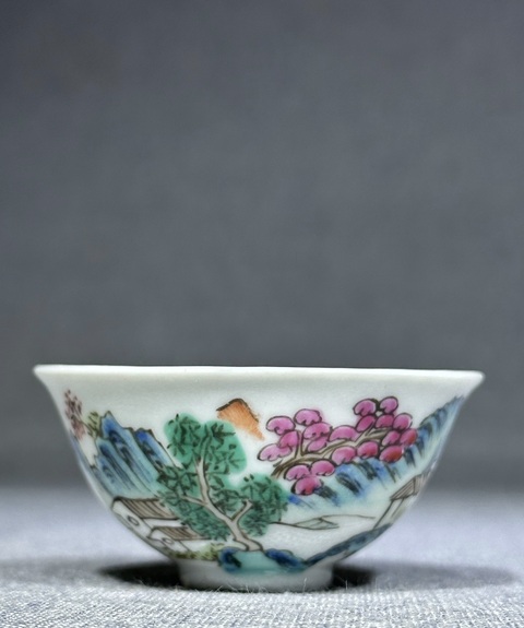 古玩陶瓷山水紋粉彩小碗真品鑒賞圖