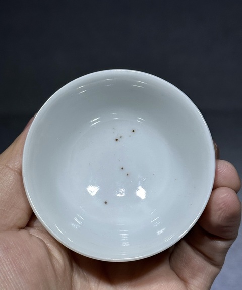 古玩陶瓷山水紋粉彩小碗真品鑒賞圖