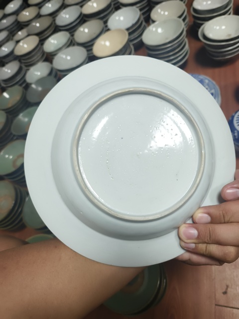 古玩陶瓷花卉紋青花盤真品鑒賞圖