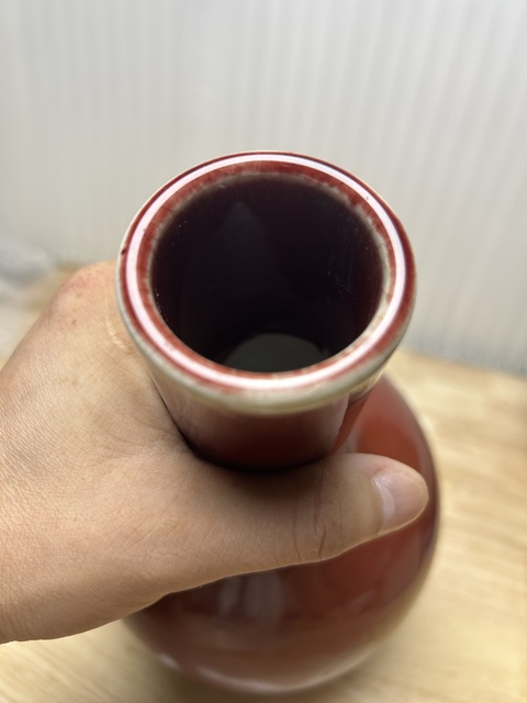 古玩陶瓷創(chuàng)匯·紅釉天球瓶 真品鑒賞圖