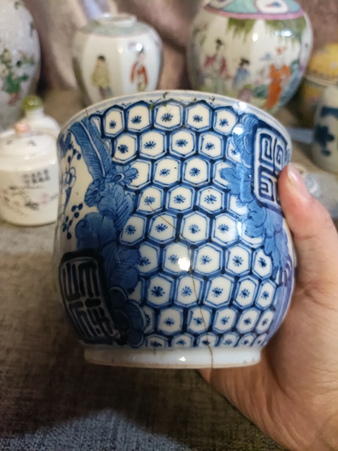 古玩陶瓷青花梅花紋杯真品鑒賞圖