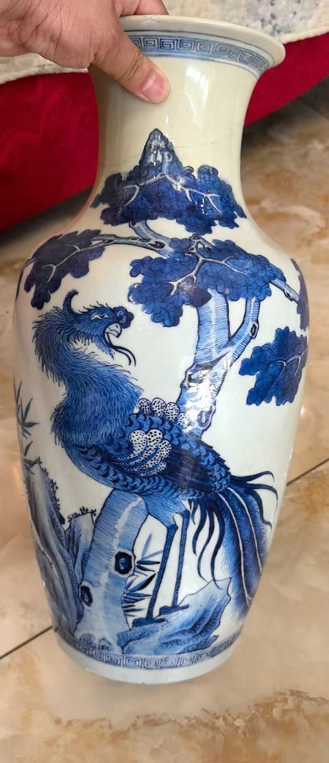 古玩陶瓷青花鳳傳花卉紋瓶真品鑒賞圖