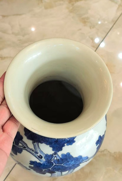 古玩陶瓷青花鳳傳花卉紋瓶真品鑒賞圖