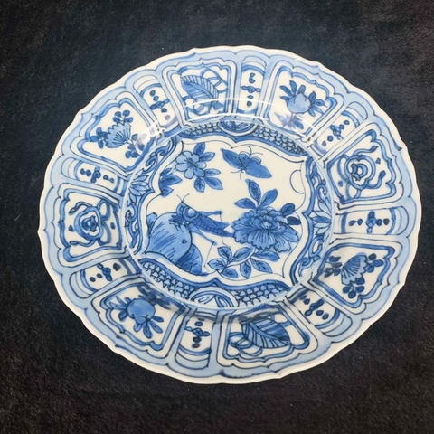 古玩陶瓷飛黃騰達青花盤真品鑒賞圖