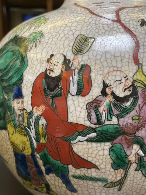 古玩陶瓷哥釉五彩八仙人物天球瓶真品鑒賞圖