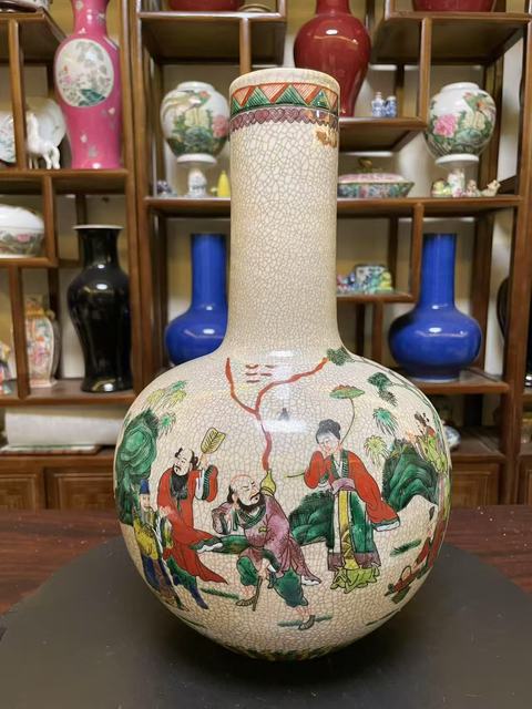 古玩陶瓷哥釉五彩八仙人物天球瓶真品鑒賞圖