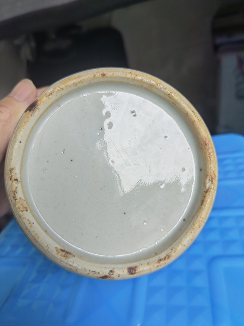 古玩陶瓷青花淡描花卉紋罐真品鑒賞圖