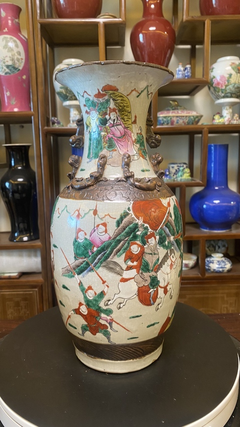 古玩陶瓷哥釉***粉彩刀馬人物瓶拍賣,當前價格4500元