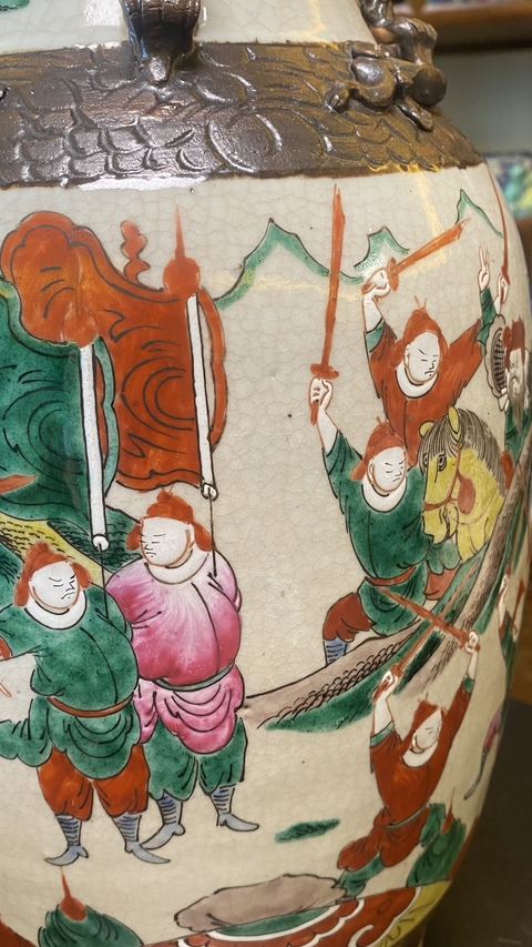 古玩陶瓷哥釉***粉彩刀馬人物瓶拍賣,當前價格4500元