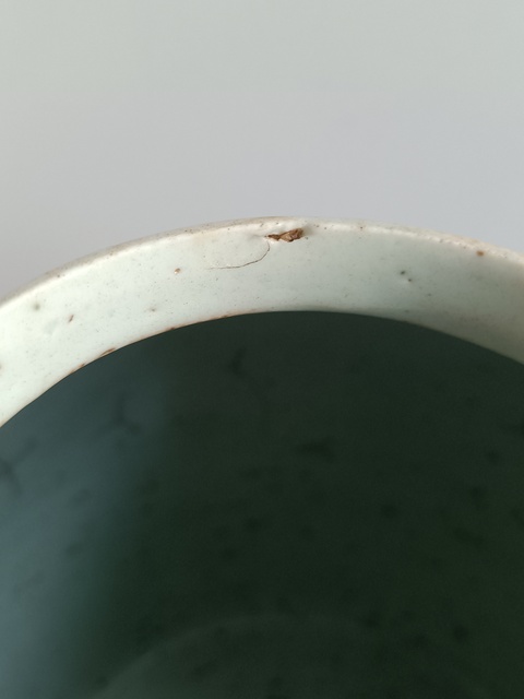 古玩陶瓷青花纏枝花紋罐真品鑒賞圖