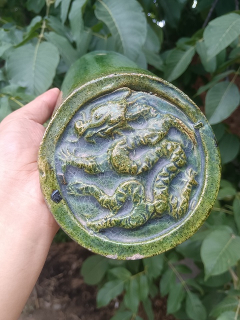 古玩陶瓷清~綠釉龍紋瓦當拍賣,當前價格0元