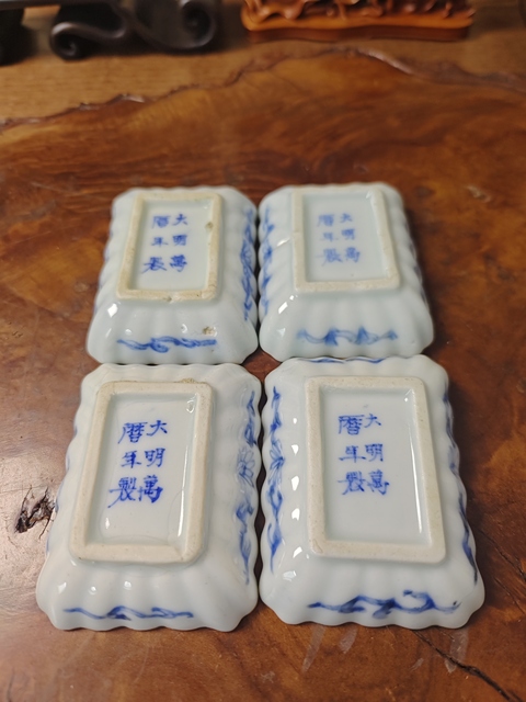 古玩陶瓷青花盤真品鑒賞圖