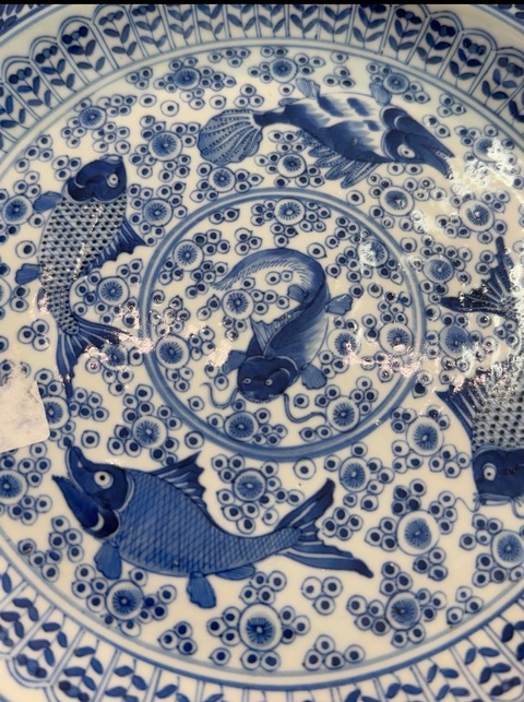 古玩陶瓷魚藻紋青花盤真品鑒賞圖
