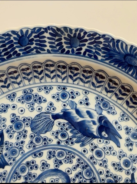 古玩陶瓷魚藻紋青花盤真品鑒賞圖