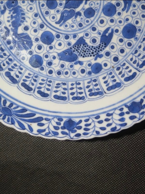 古玩陶瓷魚藻紋青花盤真品鑒賞圖