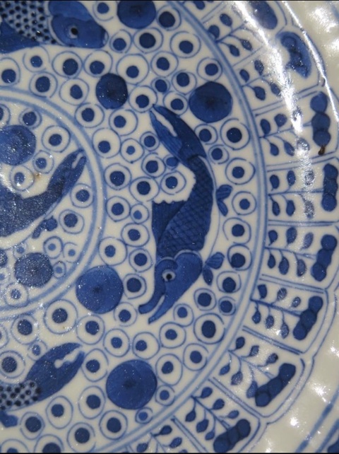 古玩陶瓷魚藻紋青花盤真品鑒賞圖