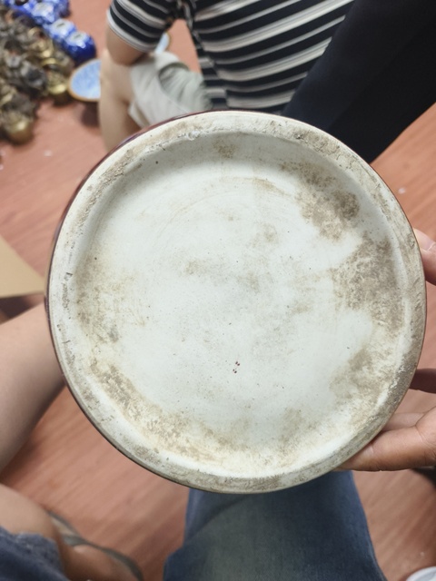 古玩陶瓷紅釉冬瓜罐真品鑒賞圖