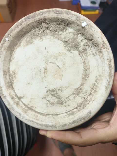 古玩陶瓷紅釉冬瓜罐真品鑒賞圖