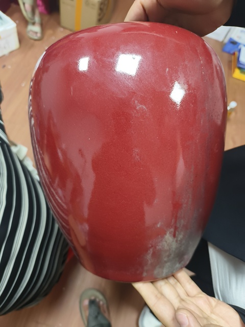 古玩陶瓷紅釉冬瓜罐真品鑒賞圖