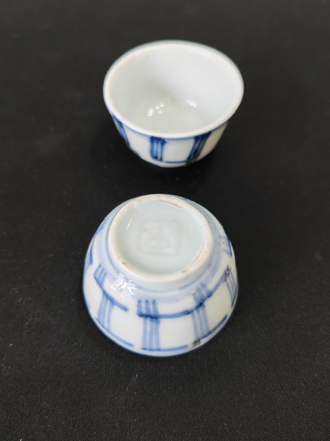 古玩陶瓷清中期百壽紋青花杯·一對全品拍賣，當前價格666元