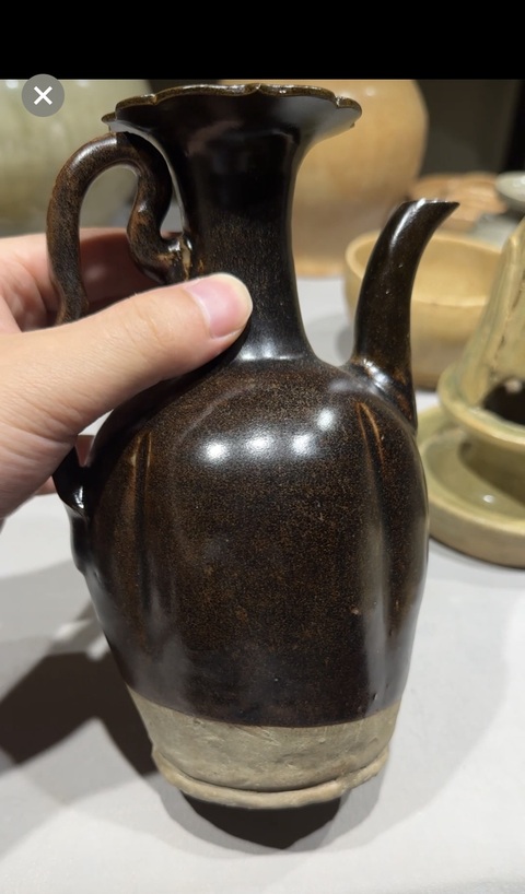 古玩陶瓷長(zhǎng)沙窯褐釉執(zhí)壺,注意品相真品鑒賞圖